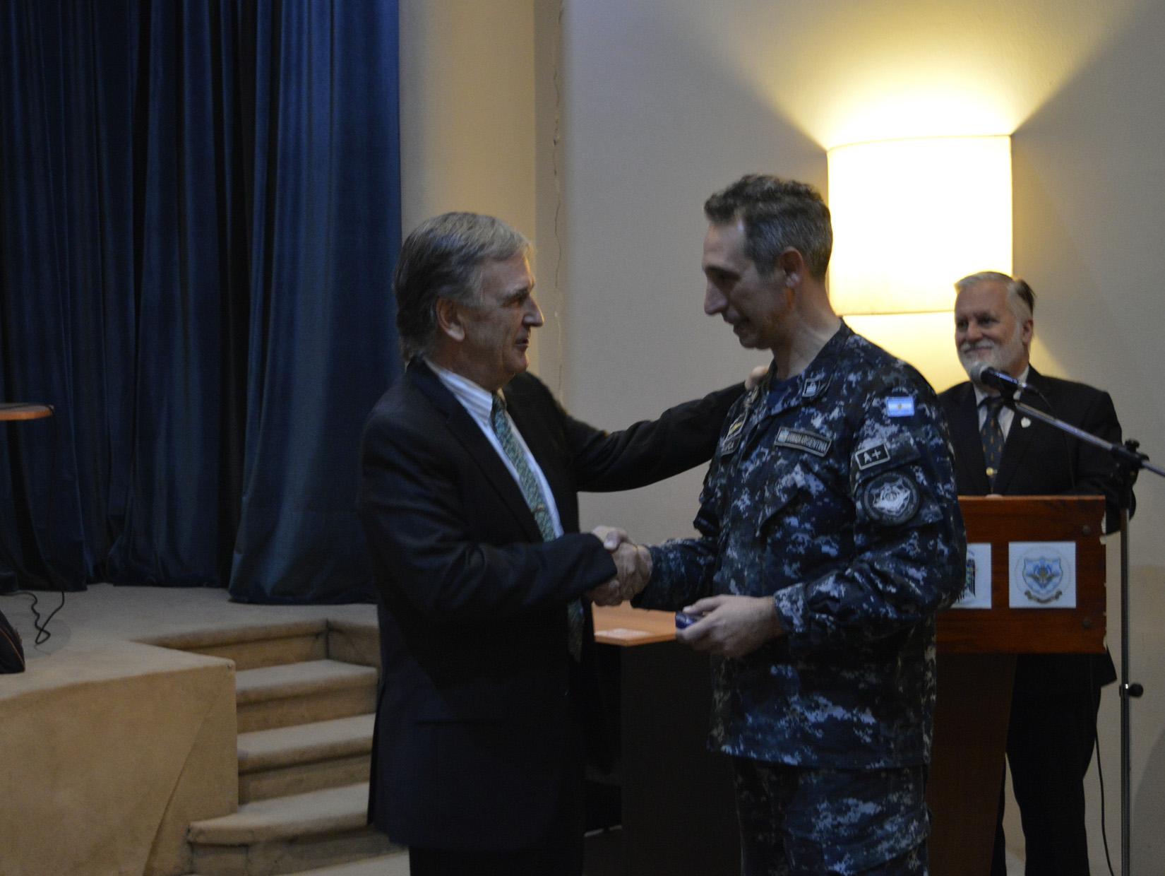Describa la foto