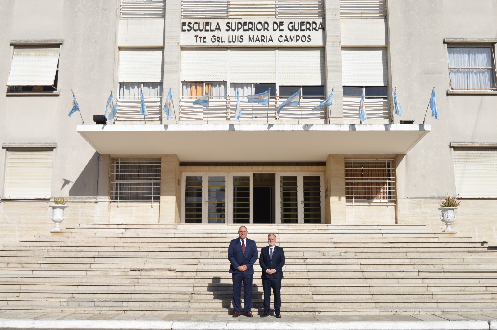 Describa la foto